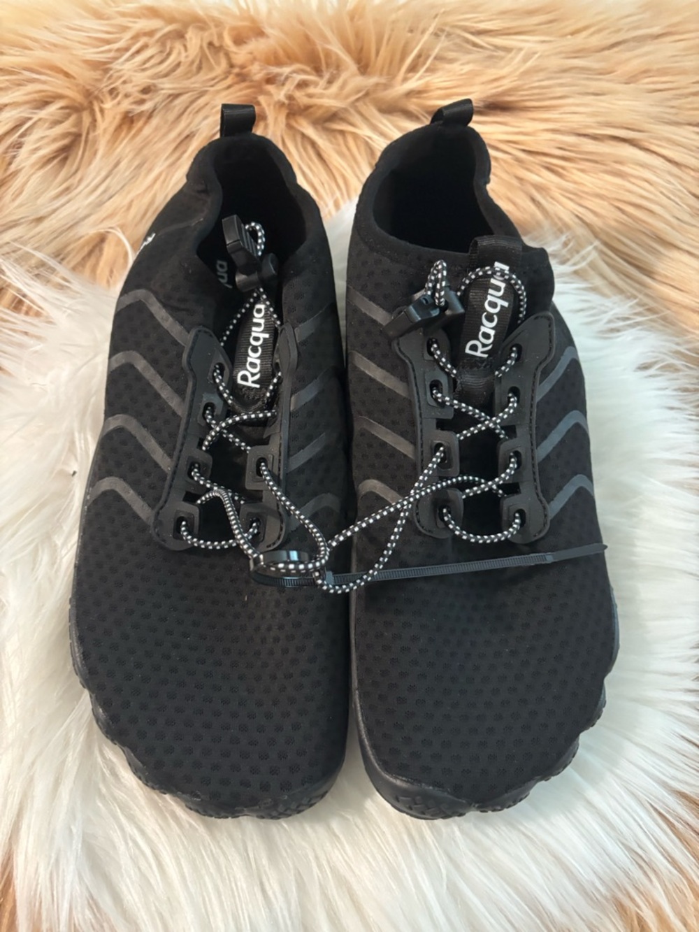 Black Men's Lightweight Athletic Sneakers